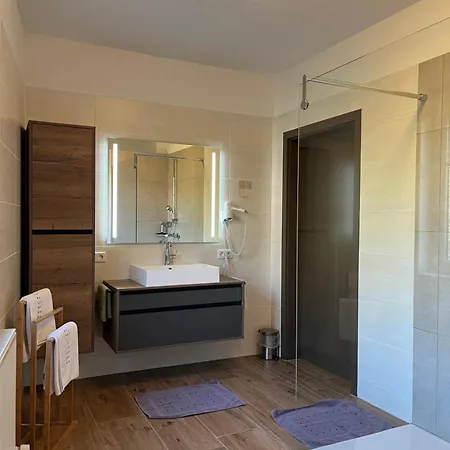 Inn Rebenlandhof 4*